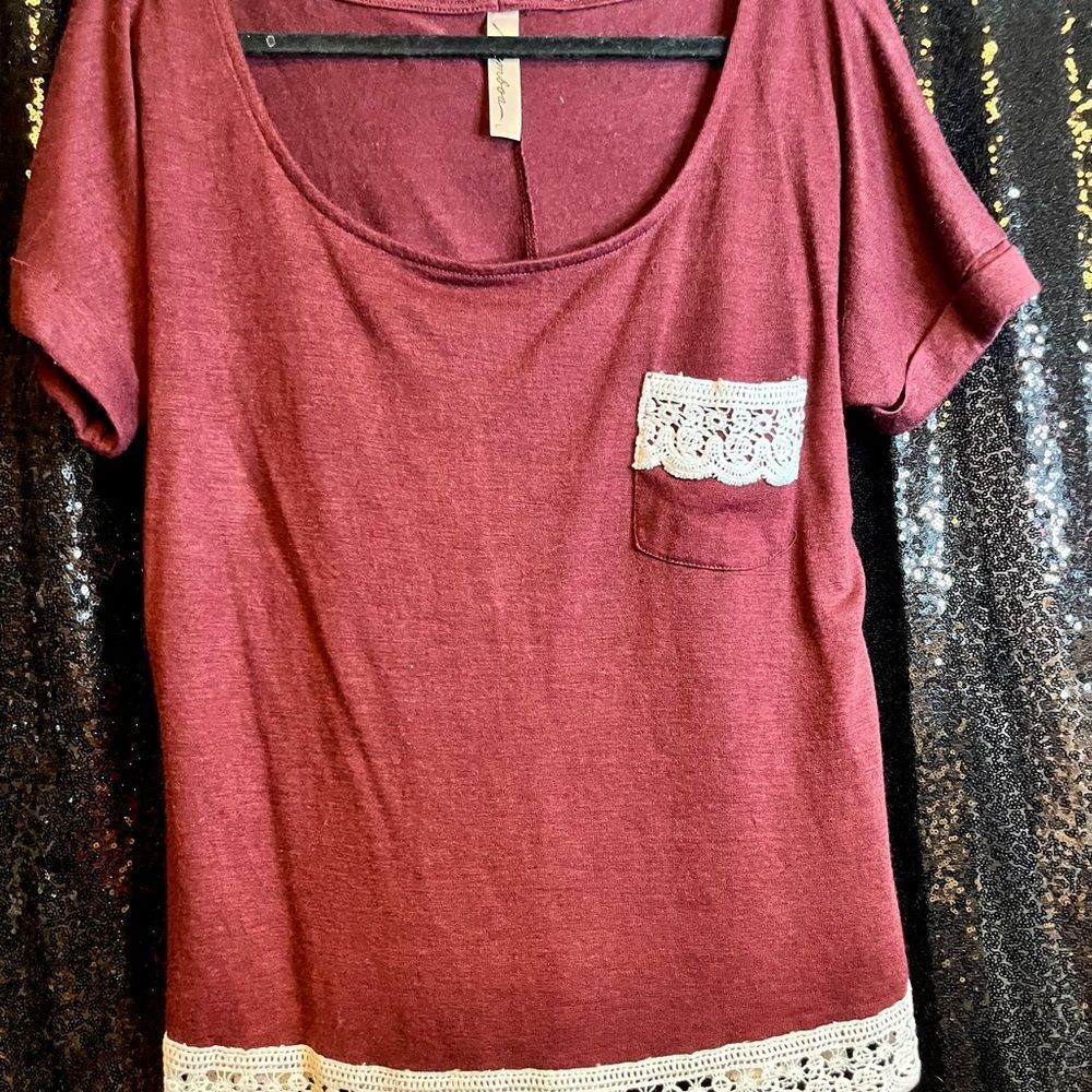 BAMBOO Burgundy Top with Lace Pocket